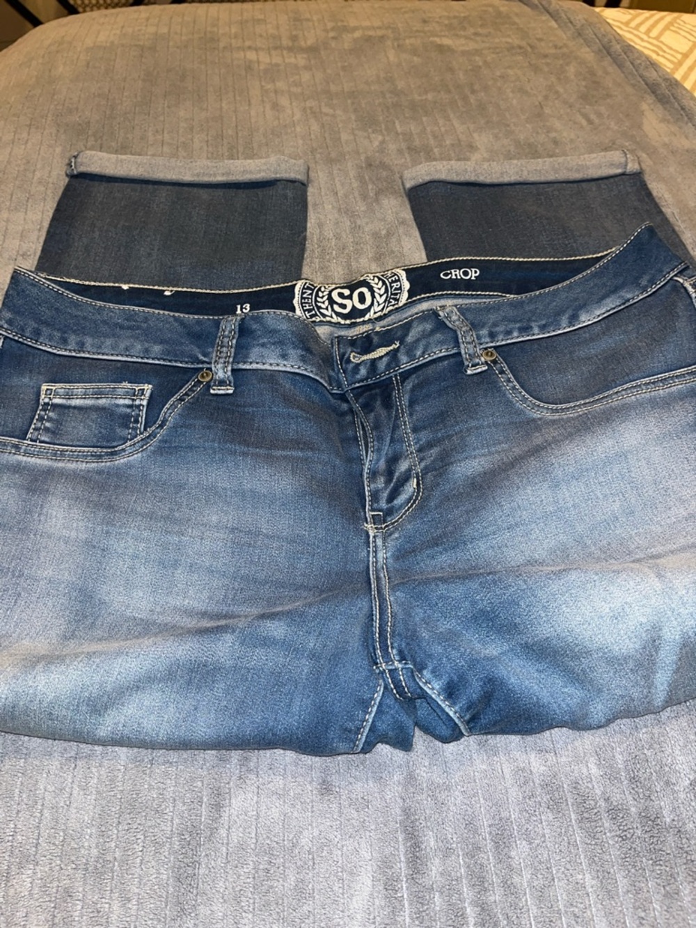 SO Cropped Distressed Jeans - Blue Wash